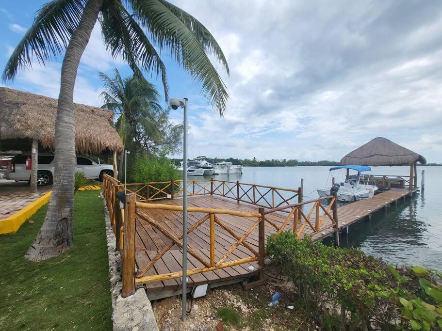 3 Rooms House At Side Of The Lagoon Cancun Exterior photo
